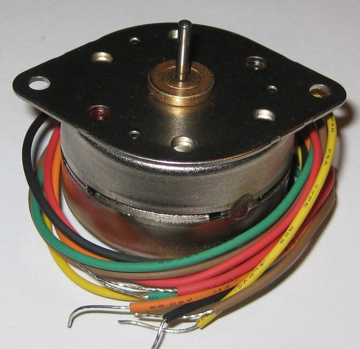 Stepper Motor 12V 48 Step / 7.5 Degrees