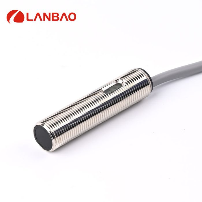 Diffuse Photoelectric Sensor, Cylindrical, 12-24V DC, 600 mm Sensing Distance