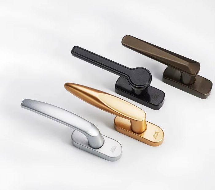 Adjustable Window Handle