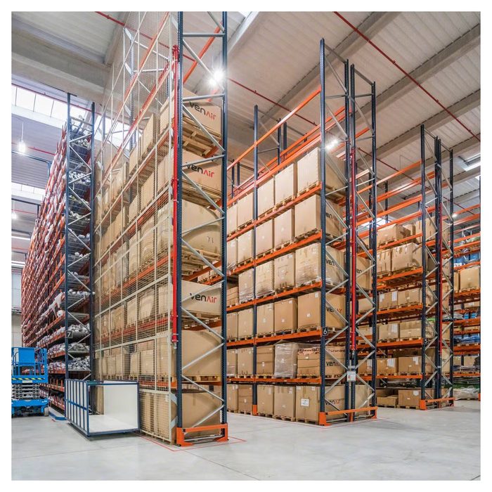 Customizable Storage Rack for Industrial Warehouse