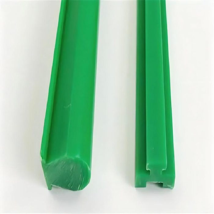 Hard Plastic UHMWPE Conveyor Components Chain Guide UHMW Wear Strip