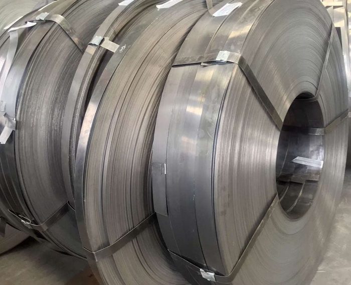Cold-Rolled Steel Strips of High-Strength Cr260/450dp/590dp