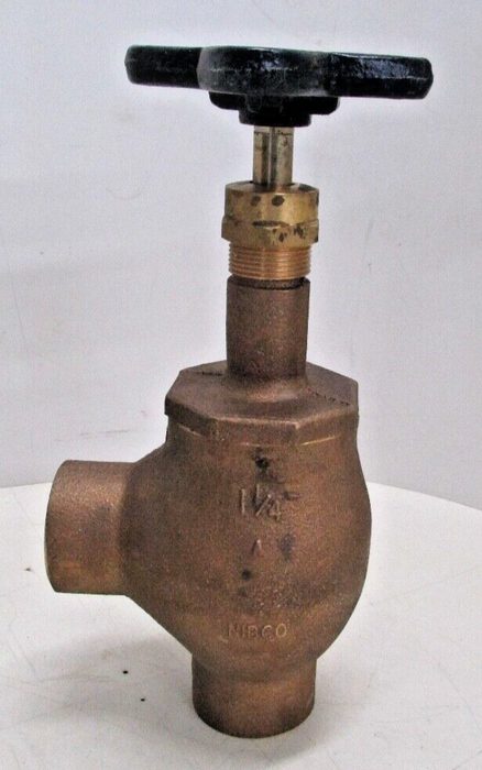 Angle Globe Valve, Class 125, 1/4 In., FNPT
