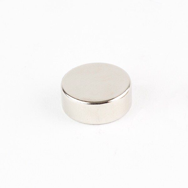N52 Neodymium Disc Magnets, 0.625" D, 18.9 lb Pull