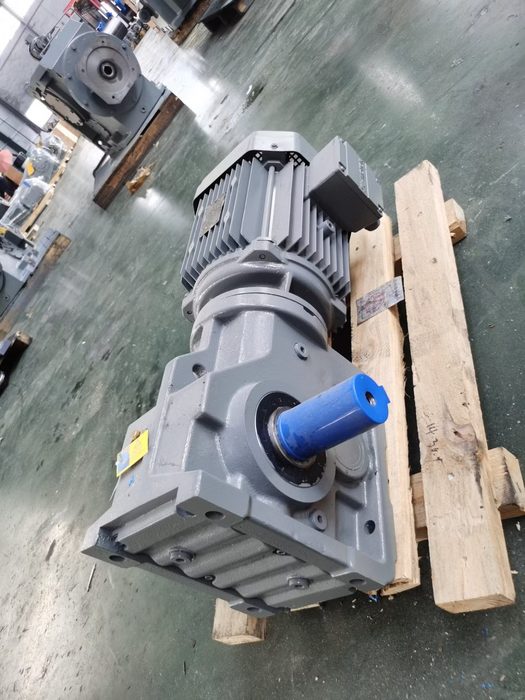 Bevel Helical Gear Reducer Right-Angle Gearbox
