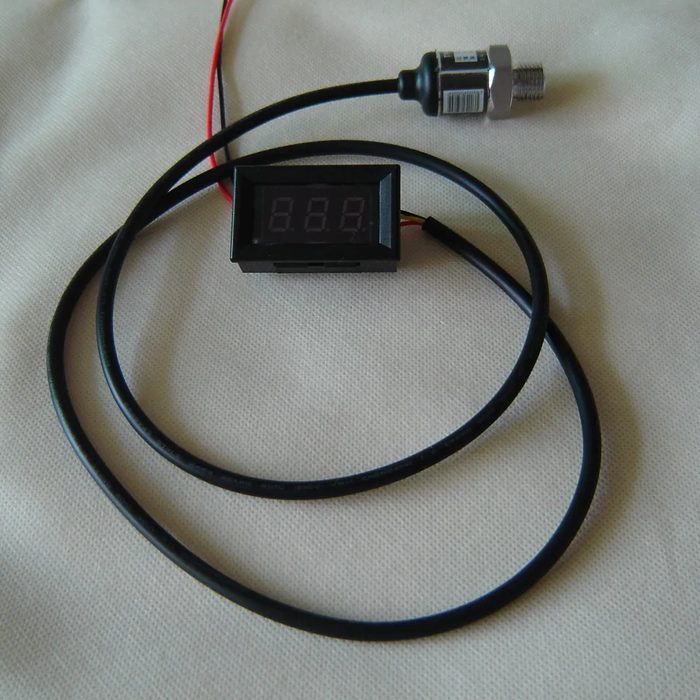 Digital Pressure Gauge Small Panel Mounted
