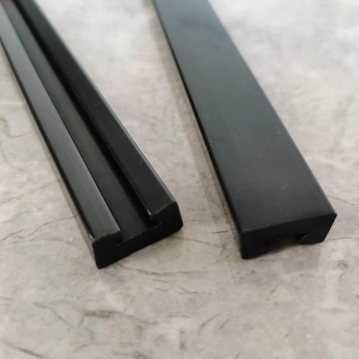 Custom UHMW Plastic Profile/UHMW Plastic Strip/UHMWPE Machined Parts