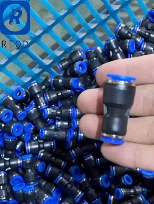 Pg Push to Connect Straight Union Plastic Pipe Tube Reducer Fitting Reducing Coupler Straight Pneumatic Connector