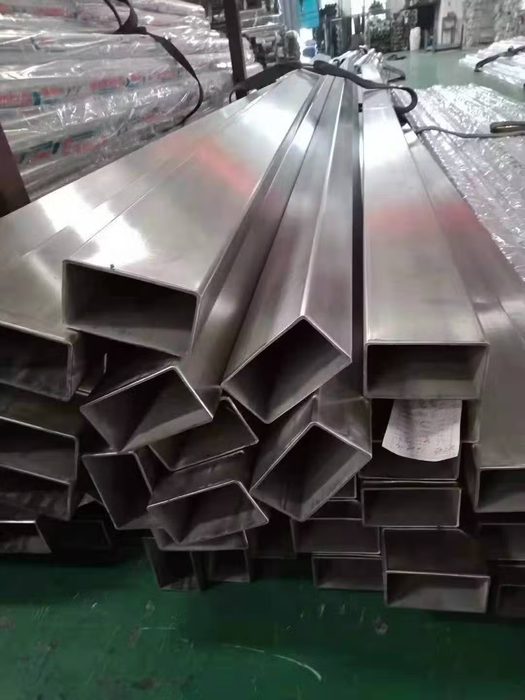316 316L Stainless Steel Pipe in Square Size Tube