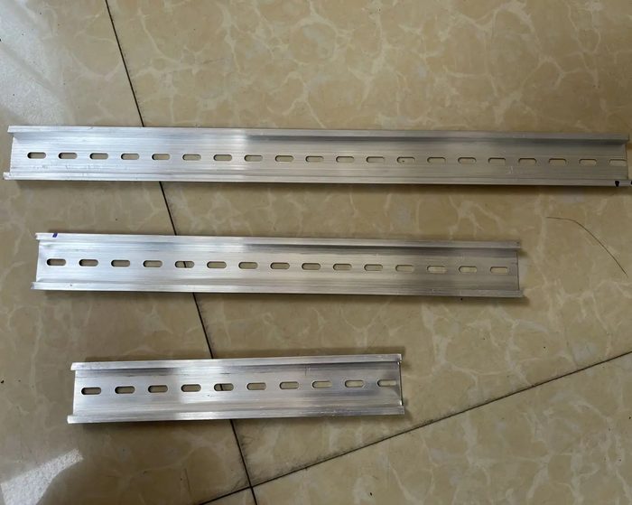 Aluminum DIN Universal Rail, 0.8MM Thickness, 35mm Width