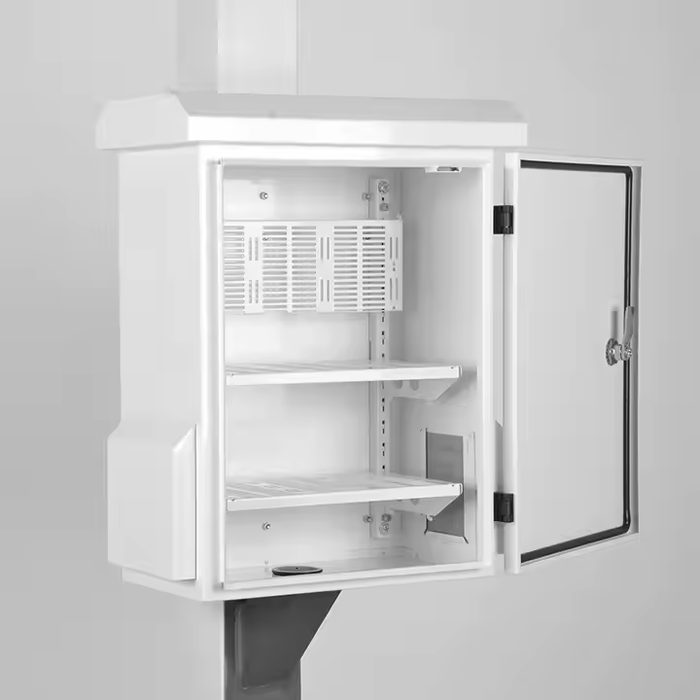 IP55 IP65 Pole Mounted Outdoor cabinet