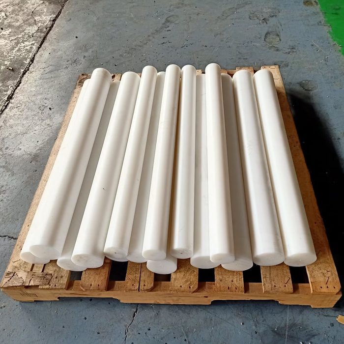 UHMW Plastic Bar