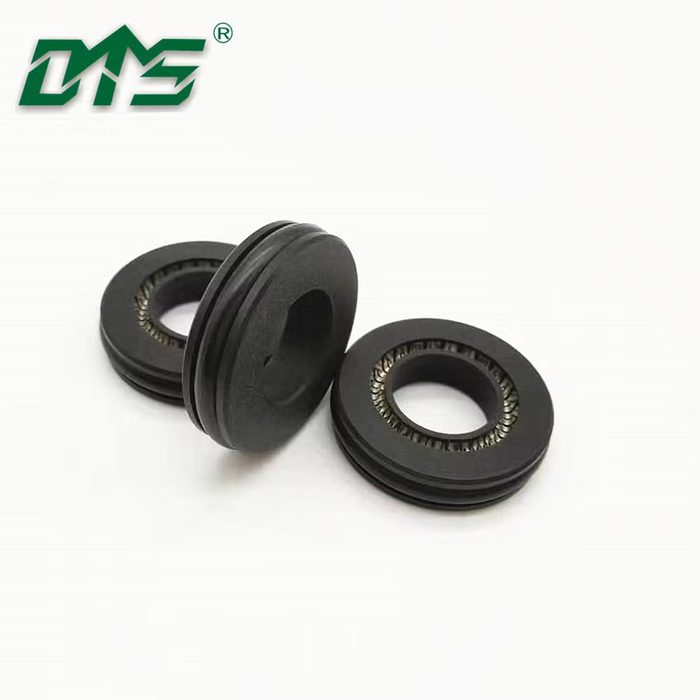 Compact U-Cup Spring Seal with Carbon Fiber