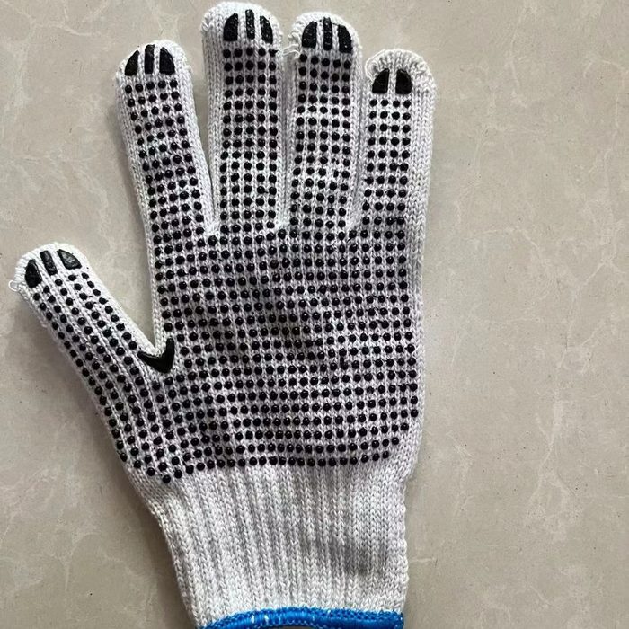 Cotton Thread Knitted PVC Dotted Gloves