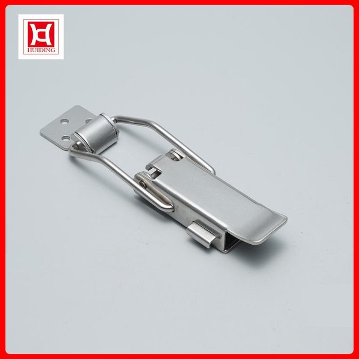 Self Locked Toggle Latch