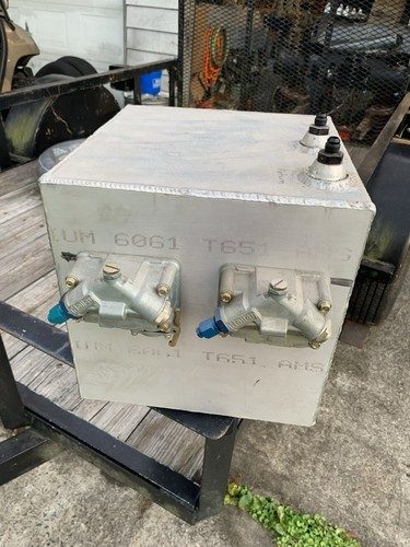 Mechanical Fuel Injection Surge Tank